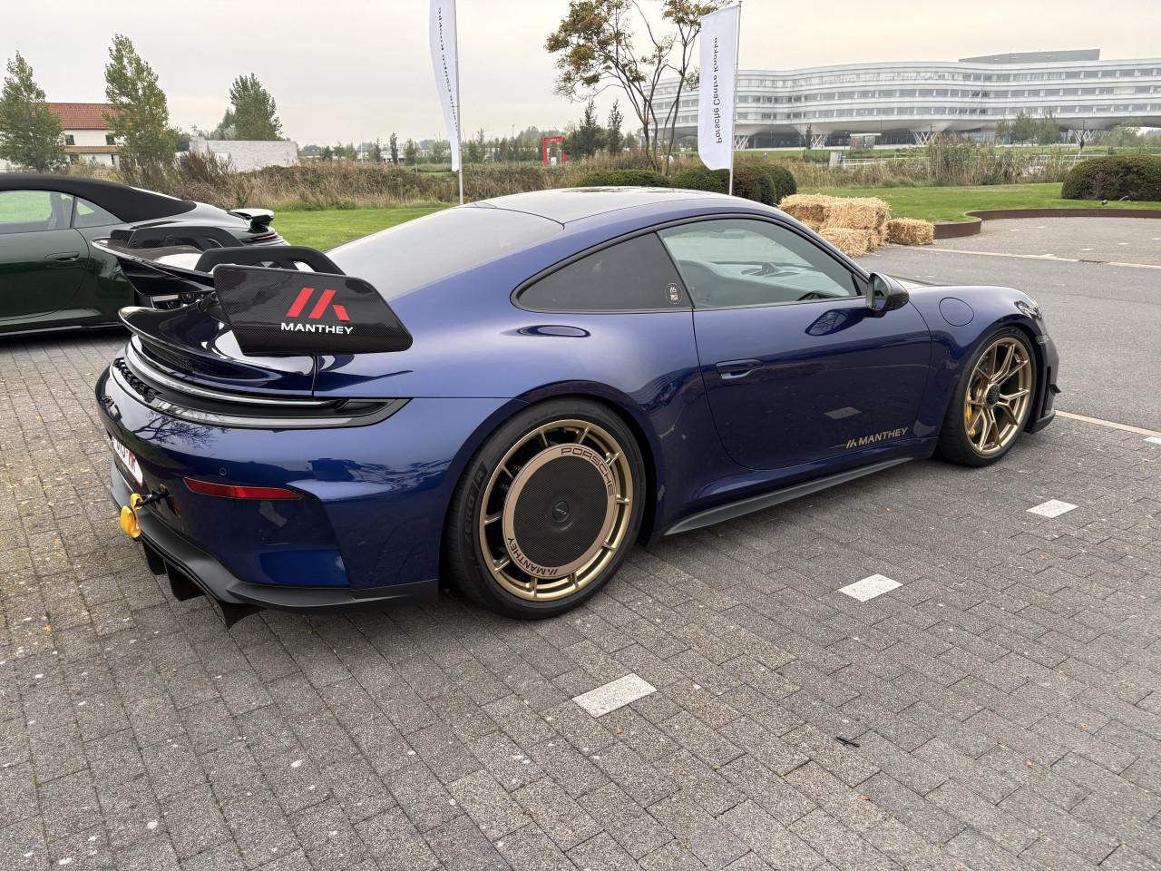 Porsche magazines opruiming !