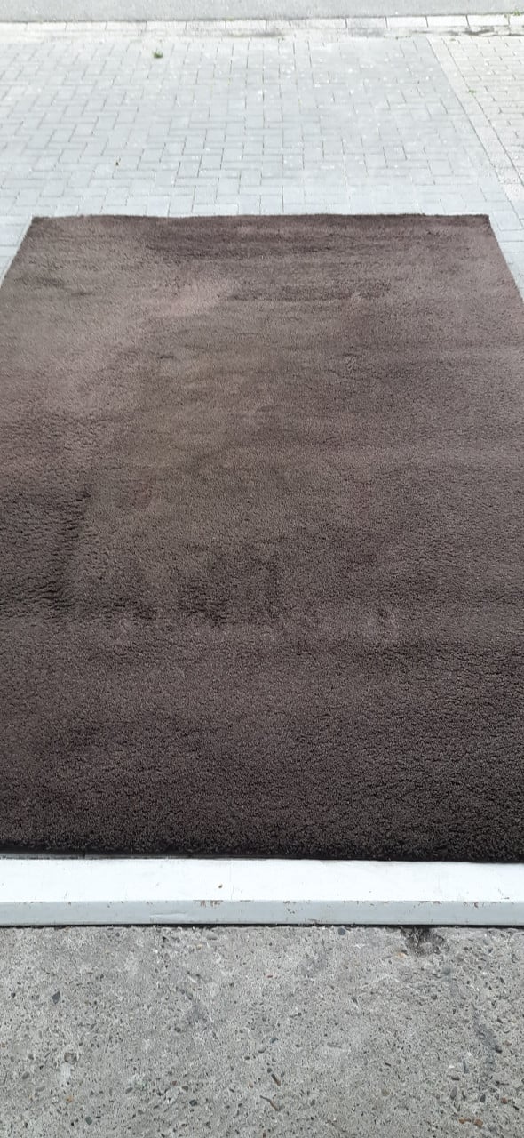 Vloerkleed 2 x 3 meter groot bruin halfhoogpolig nieuwprijs morres 499 euro