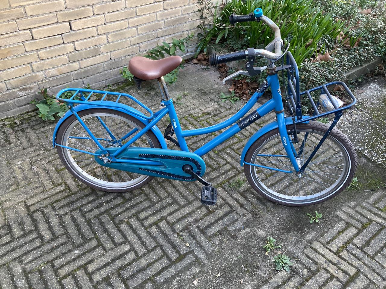 3 fietsen te koop t.e.a.b.