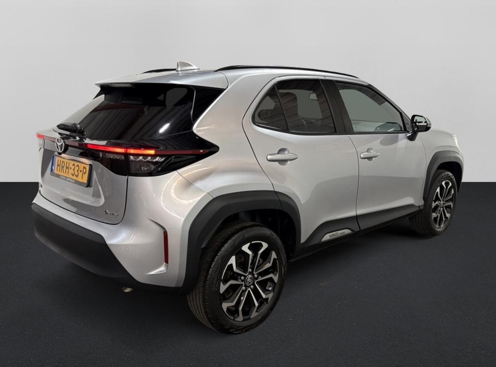Toyota Yaris Cross 1.5 hybrid 115 first | stoel.ver| comfort pack| camera| 