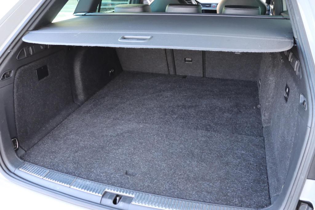 Skoda Superb combi 1.4 tsi iv sportline business 218pk dsg6