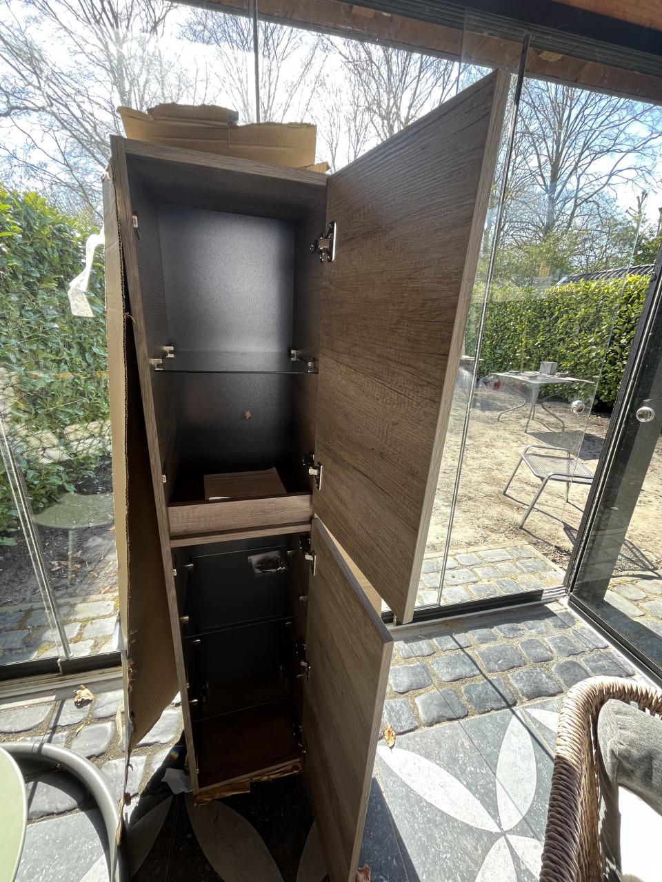 Te Koop Nieuwe badkamerkast