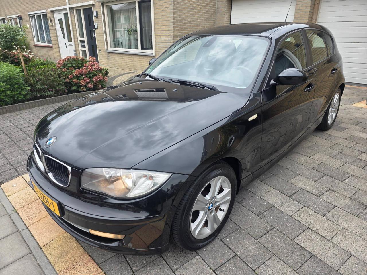 Tekoop zeer mooie Bmw 1SERIE 116i 2.0i Business Line