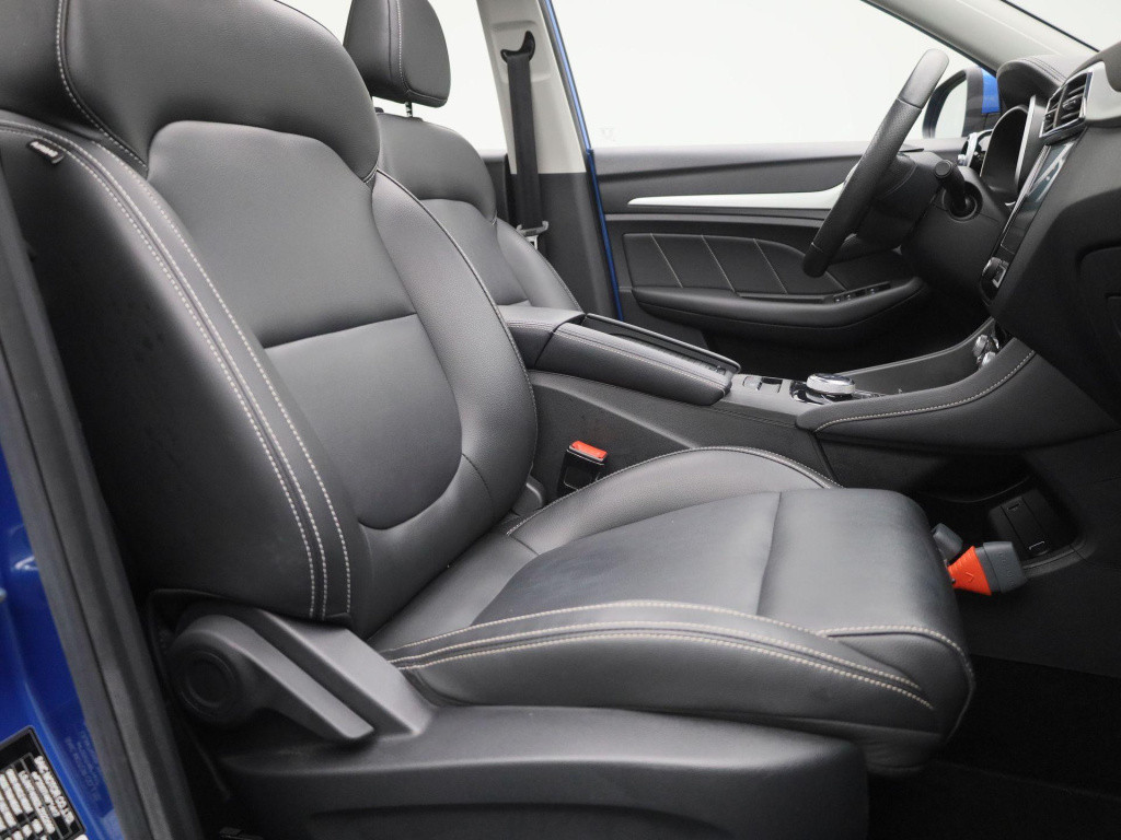 MG Zs-ev luxury 45 kwh automaat | panoramadak | leder | navigatie | airco |