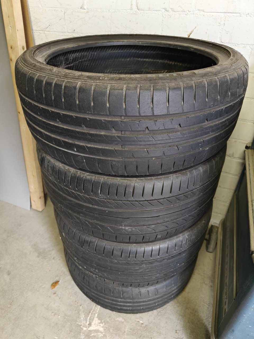 Autobanden 19 inch (225 & 255)