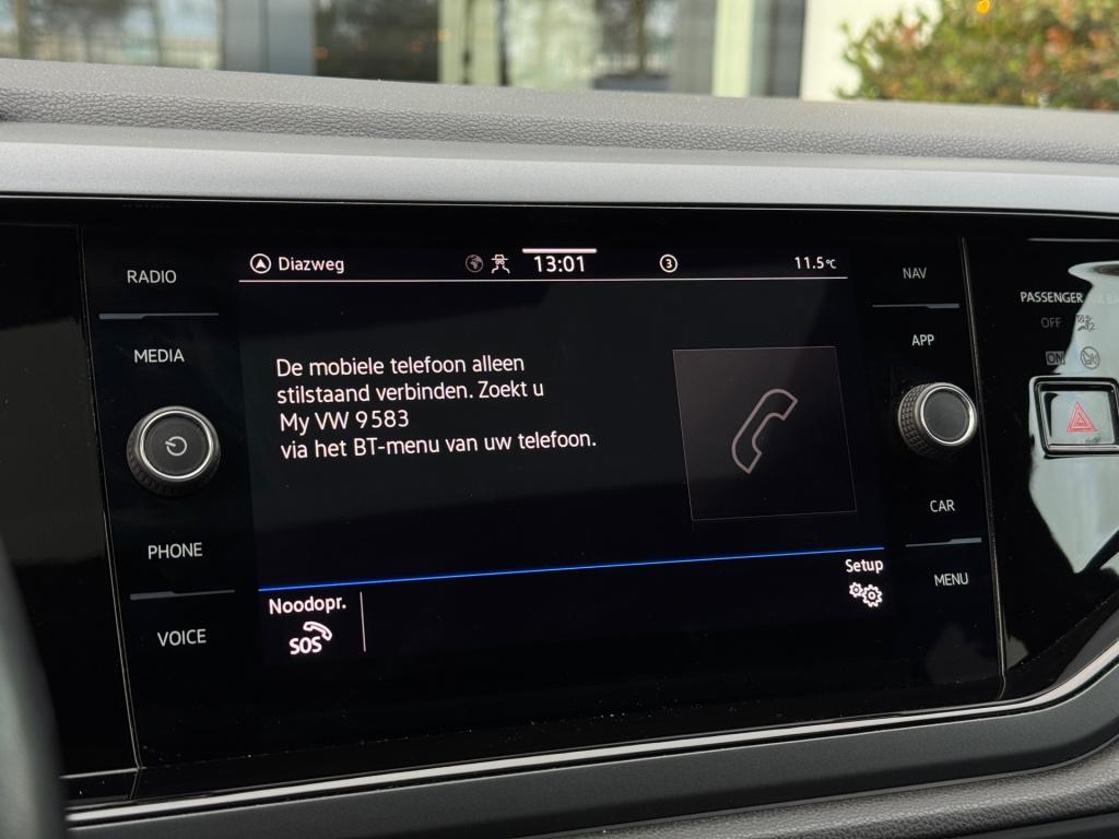 Volkswagen Taigo 1.0 tsi r-line * panoramadak * camera * led * clima