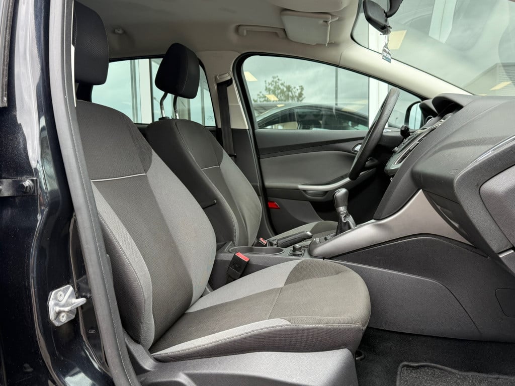 Ford Focus wagon 1.0 ecoboost lease trend