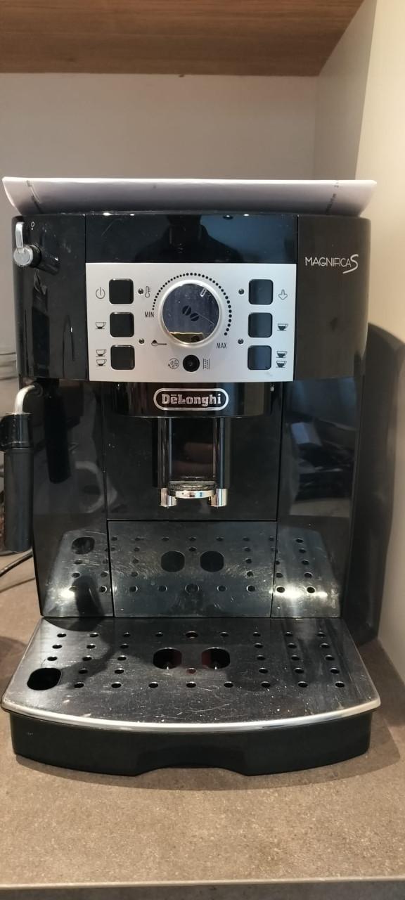 Delonghi Magnifica S + Melkschuimer
