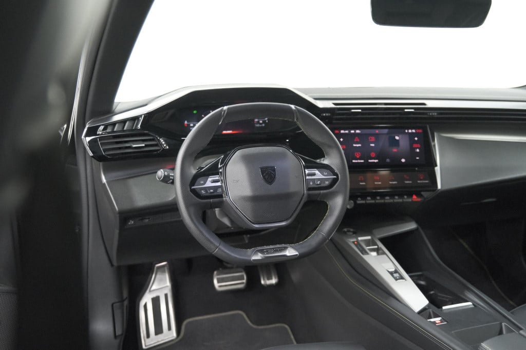 Peugeot 408 puretech gt 130 eat8 | 360 camera | rgr comfortstoelen | elektr