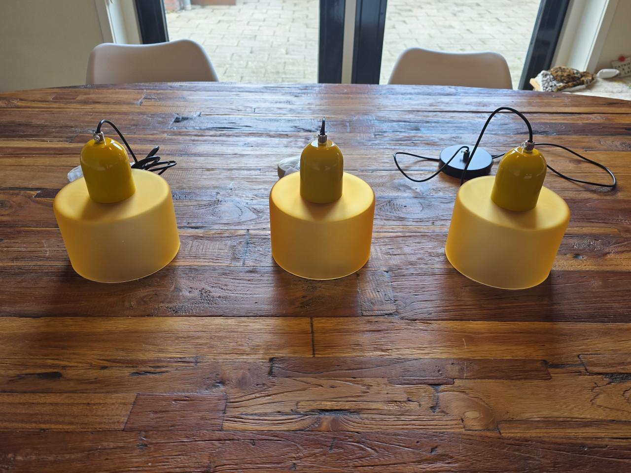 3 glazen lampjes BAUHAUS stijl