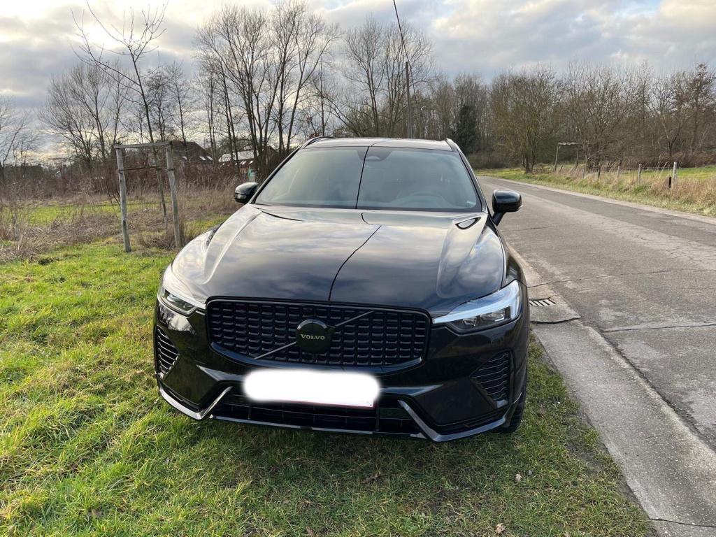 Volvo XC60 2.0 t6 plug-in hybrid awd plus black edition