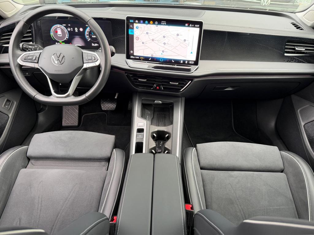 Volkswagen Passat variant 1.5 ehybrid business | trekhaak | alcantara | hea