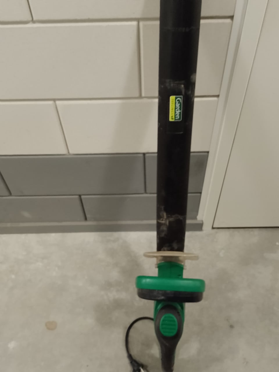 Grarstrimmer en heggenschaar