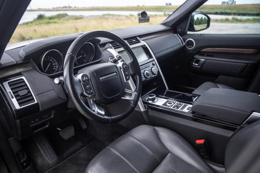 Land Rover Discovery 3.0 td6 hse grijs kenteken / leer / navi / luchtvering