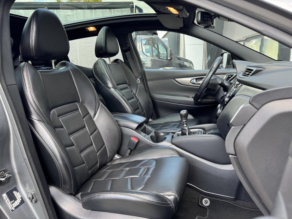 Nissan Qashqai 1.2 tekna + trekhaak, bose audio + nappa leder