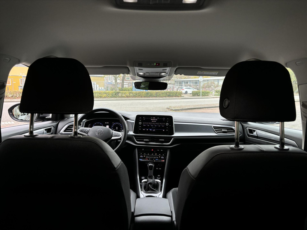 Volkswagen T-roc 1.5 tsi 150pk 7-dsg| carplay| camera| climate |virtual coc