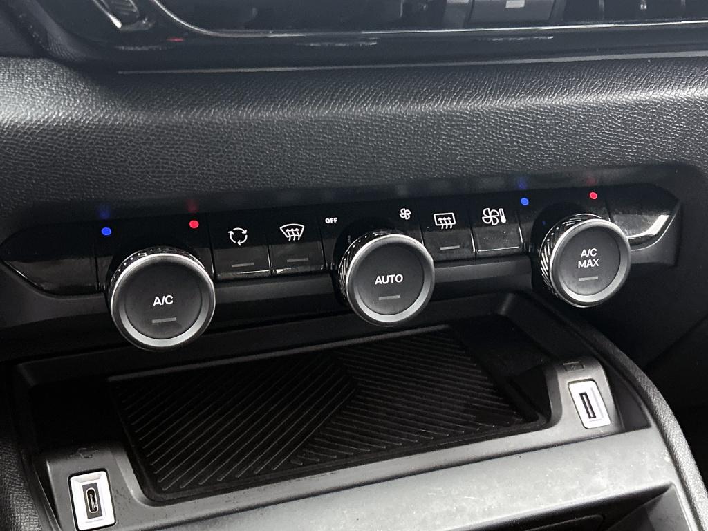 Citroen C4 130 pk feel edition | rijklaar | camera | comfort seats | naviga