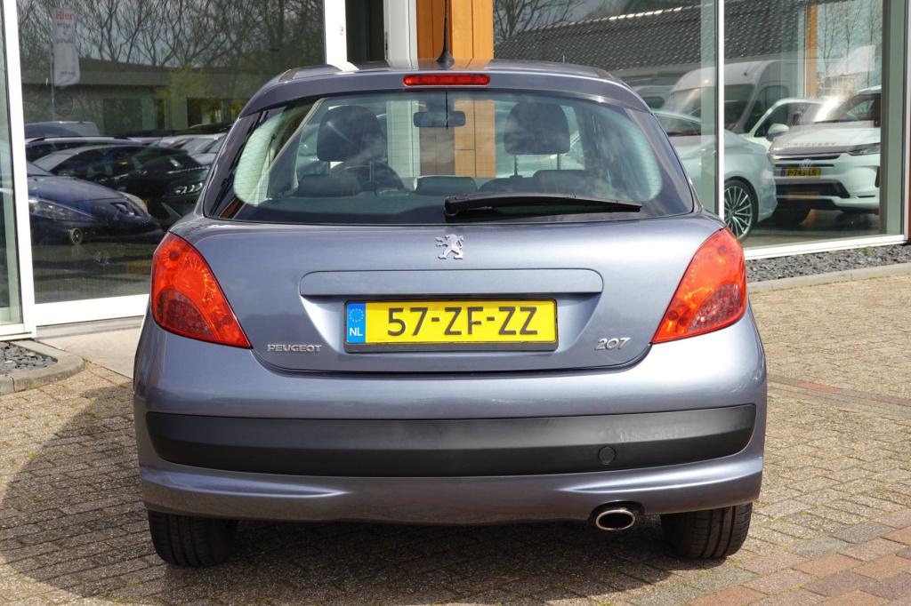 Peugeot 207 1.6 vti xs