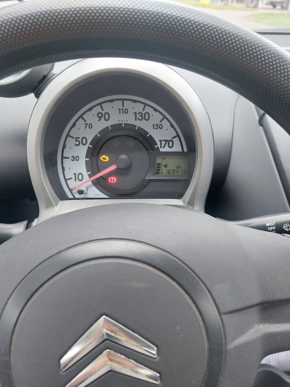 Citroen c 1 bj  2007  1700 euro