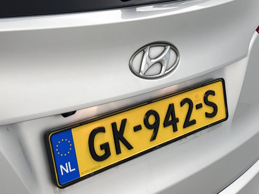 Hyundai Ix35 1.6i gdi go! | navigatie | climate control | stoelverwaming | 