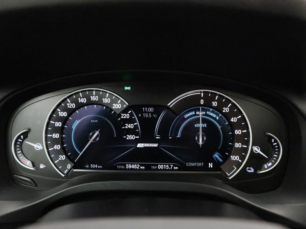 BMW X3 xdrive30e (135 kw) | automaat | panoramadak | trekhaak 2.000 kg | st