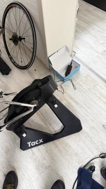 Tacx trainer Neo 1