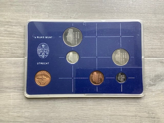 Nederland  FDC jaarsets 1982 t/m 1986.