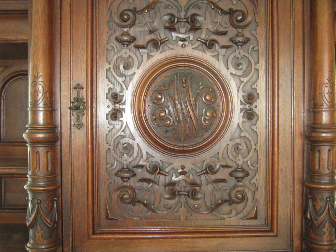 Neo-renaissance buffetkast.  1880-1910.