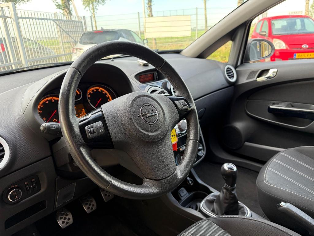 Opel Corsa 1.2-16v color ed.
