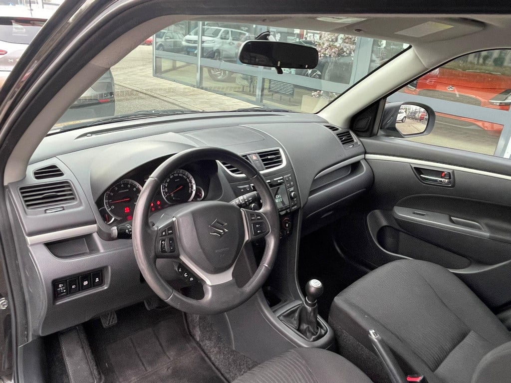 Suzuki Swift 1.2 exclusive easss