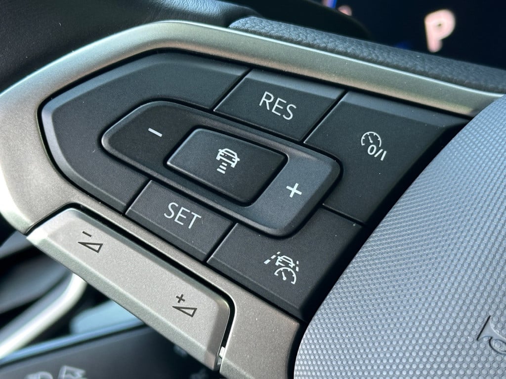 Volkswagen T-roc 1.5 tsi 150pk dsg r-line | camera | keyless | elek. achter