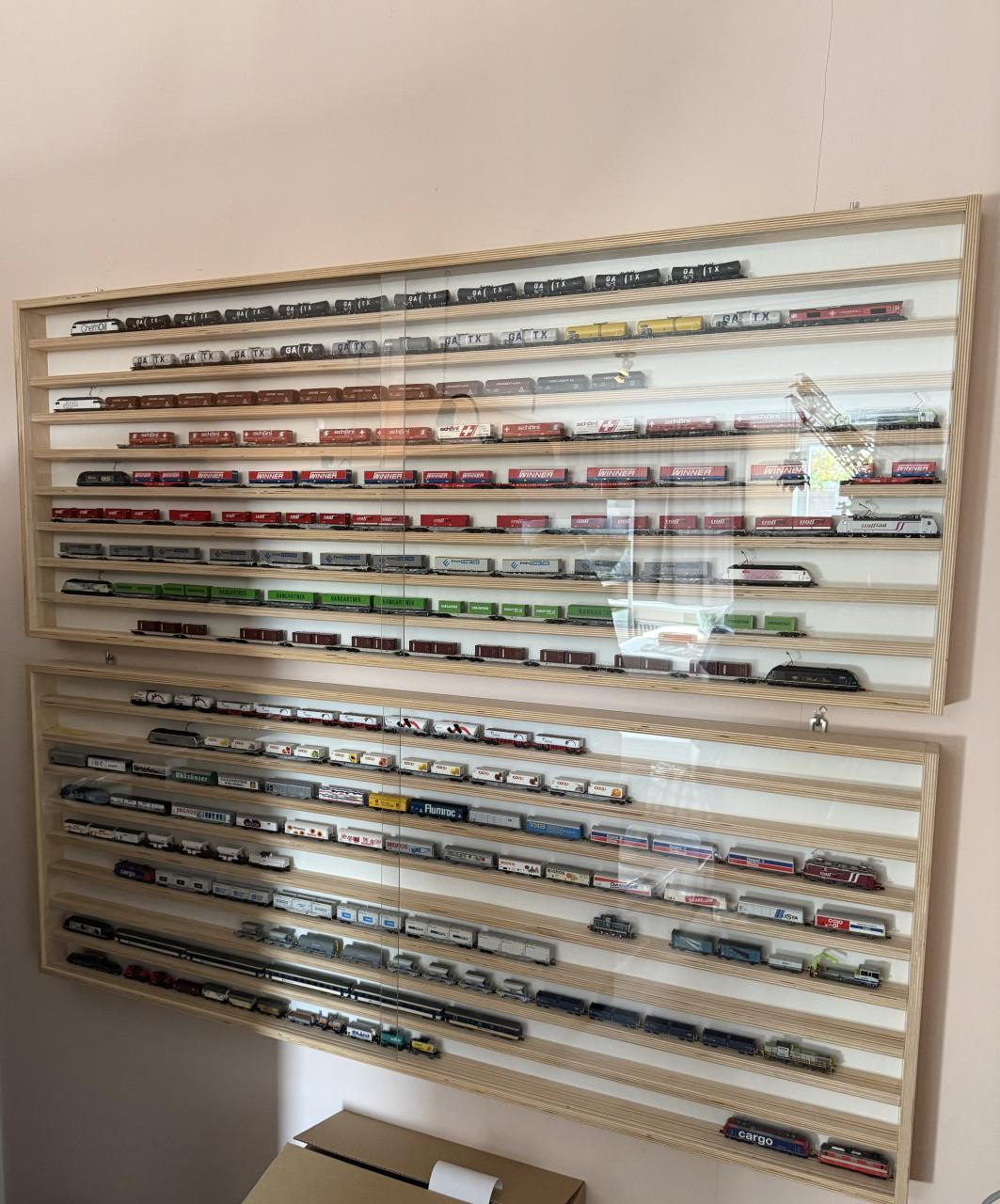 Vitrinekasten 4 stuks voor modeltreinen