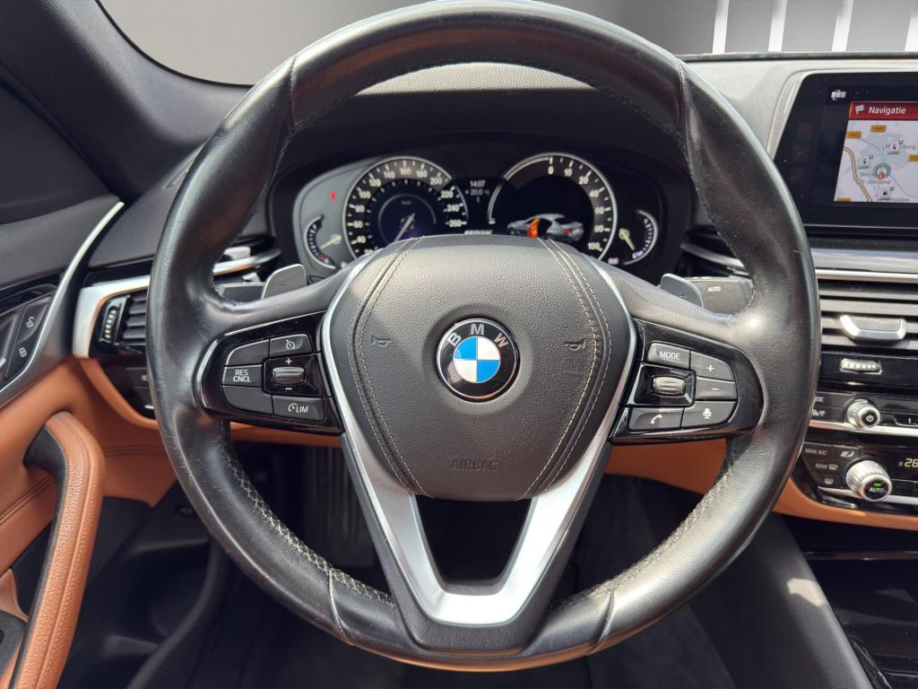 BMW 5 Serie 530 e iperformance | leder | sportstoelen | sfeer | camera | pa
