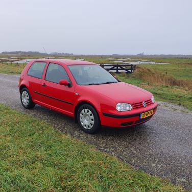 Volkswagen Golf 1.6-16v Verkocht