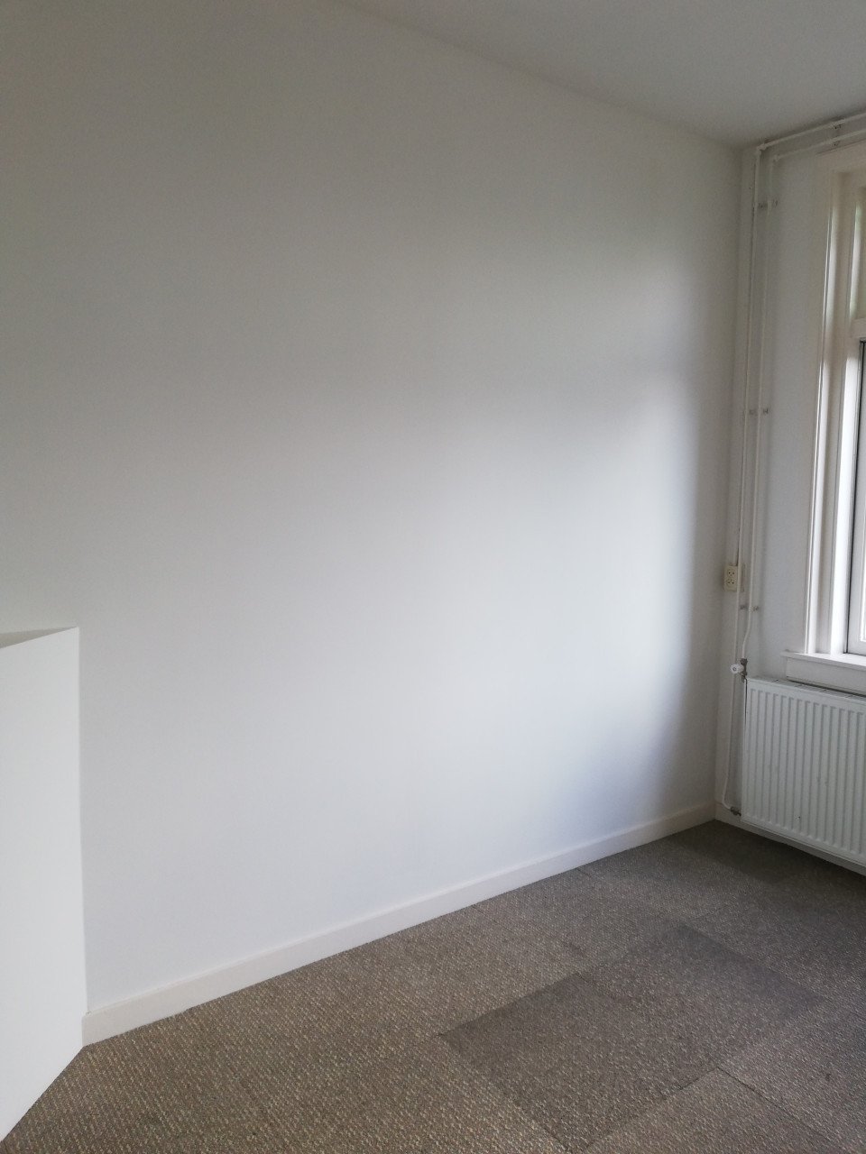 Per direct TE HUUR: Nette kamer met tuindeuren centrum Goes - 13m2