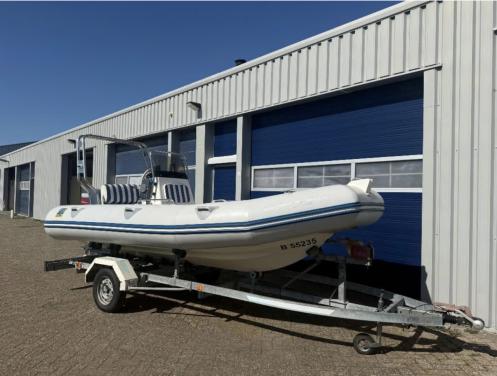 Zodiac Medline 470 met 85pk Yamaha.