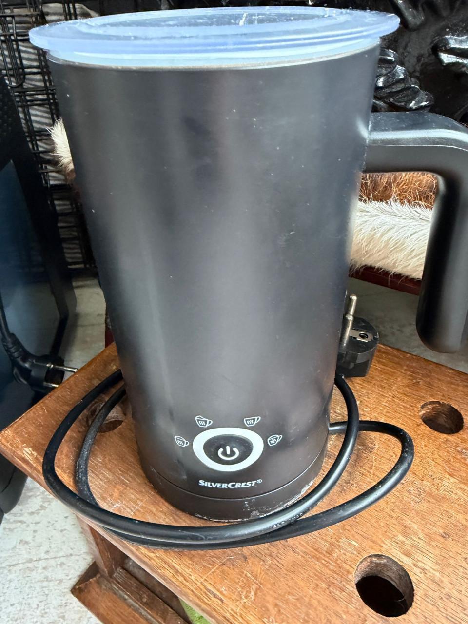 Koffiemachine Philips EP2220 ( gratis melkschuimer erbij)
