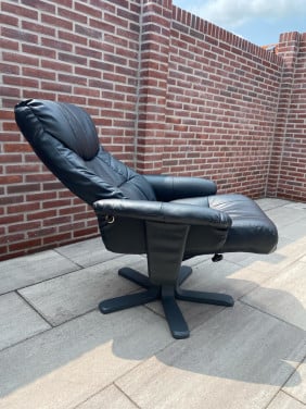 Zwarte relax fauteuil