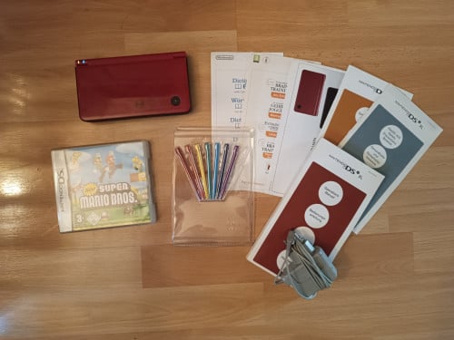Nintendo DSi XL - Mario bros 25 anniversary editie