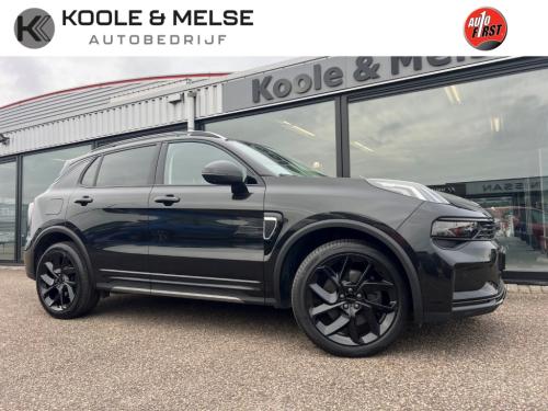 Lynk & Co 01 1.5 261pk plug in hybrid , black edition , zwarte velgen , pan