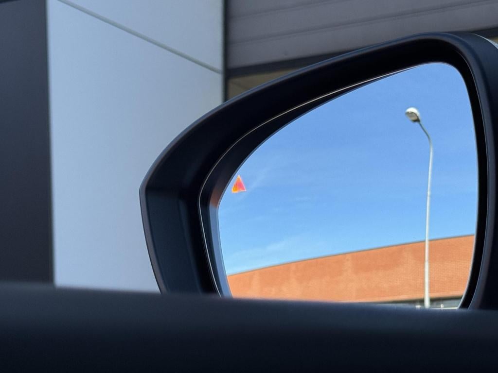 Nissan Qashqai 1.3 mhev n-connecta design pack