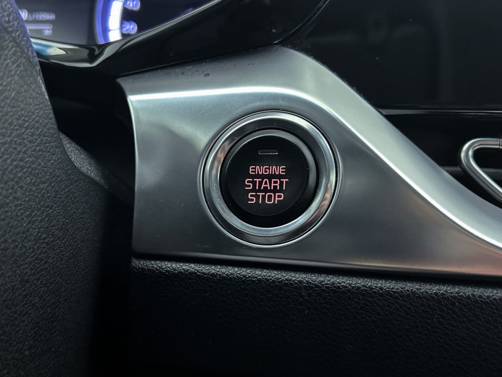 Kia Niro 1.6 gdi hybrid sportsline | trekhaak | 18 inch | half leder