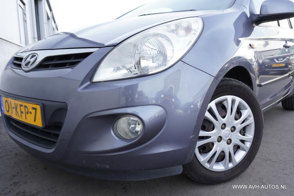 Hyundai I 20 1.2i dynamicversion