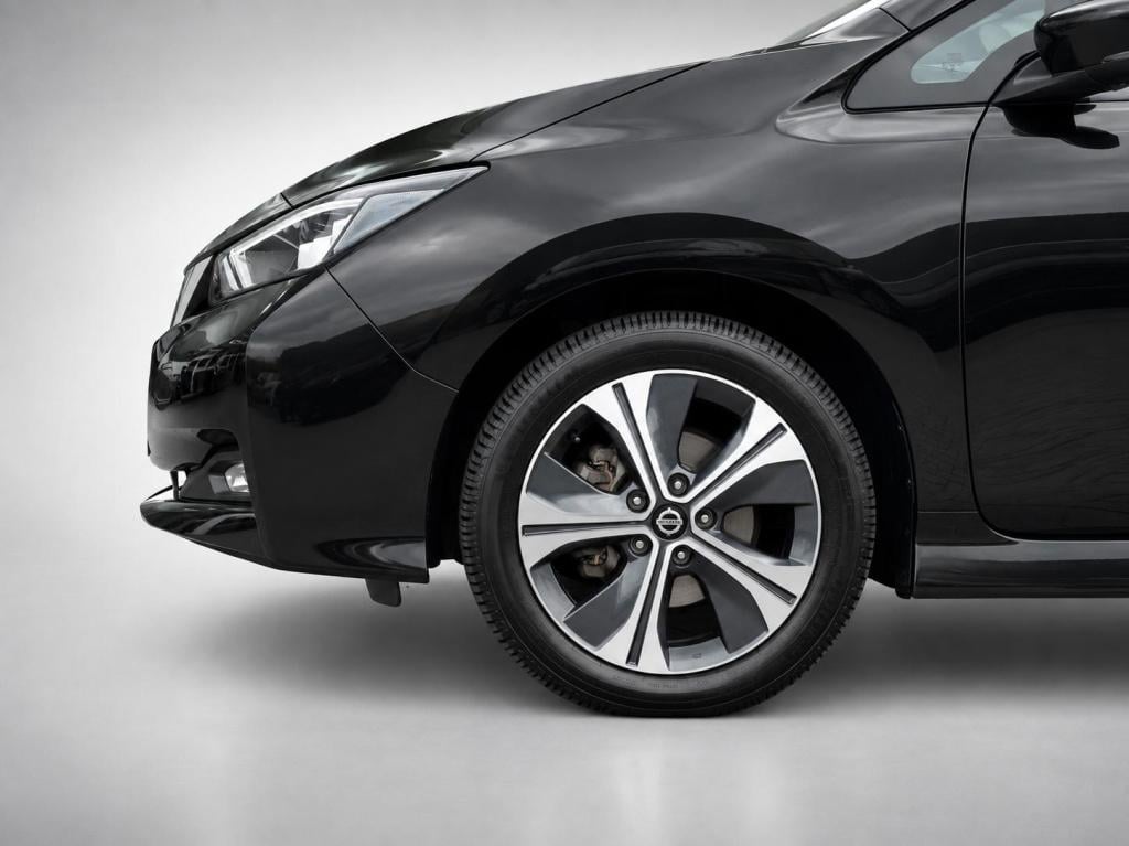 Nissan Leaf e+ business executive 62 kwh
