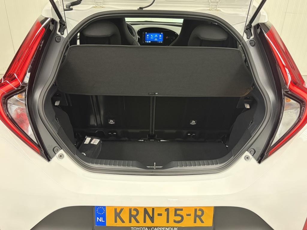 Toyota Aygo x 1.0 vvt-i s-cvt first| stoelverw.| carplay| led| lichtmetaal|