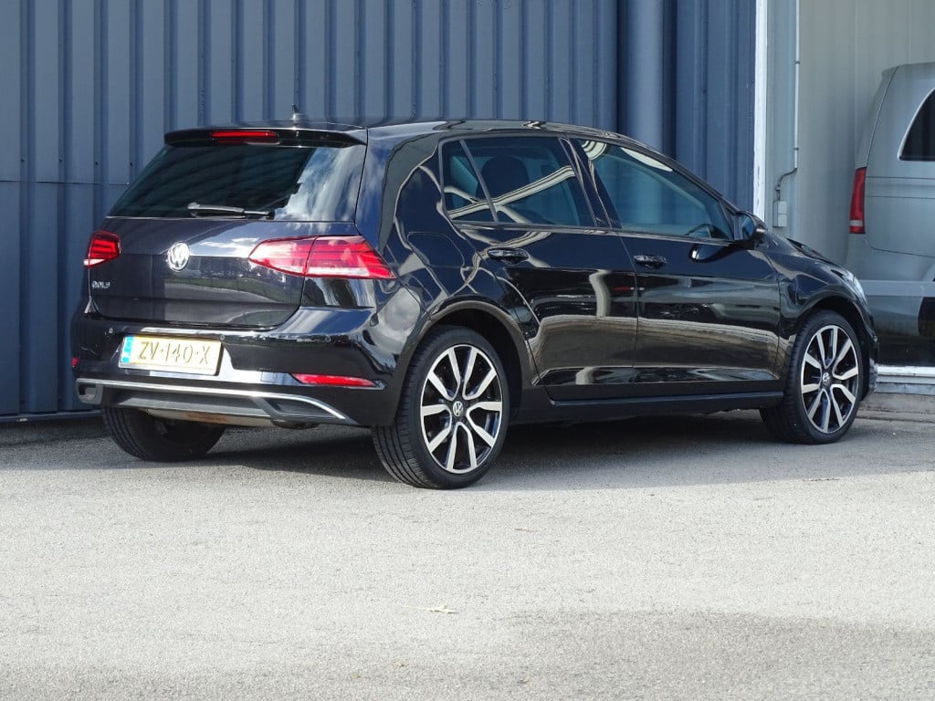 Volkswagen Golf 1.0 tsi comfortline business automaat | carplay | 18"