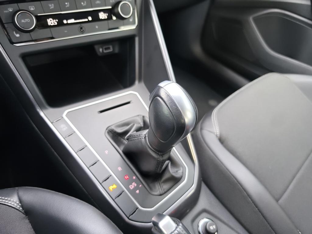 Volkswagen Polo 1.0 tsi highline business r | clima | acc | navi |apple car