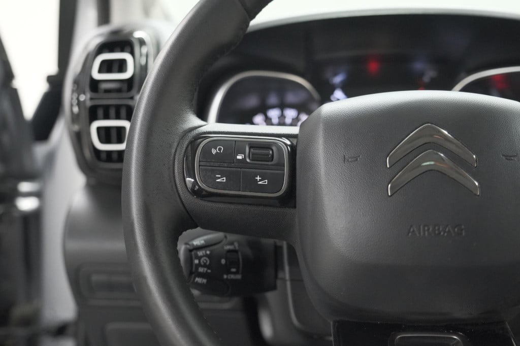 Citroen C3 Aircross puretech 130 eat6 max | camera | apple carplay | parkee
