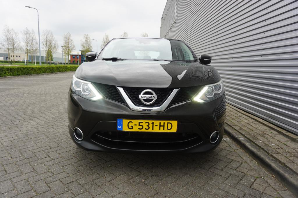 Nissan Qashqai 1.2 acenta climate / navi / cruise / camera / parkeers. / tr