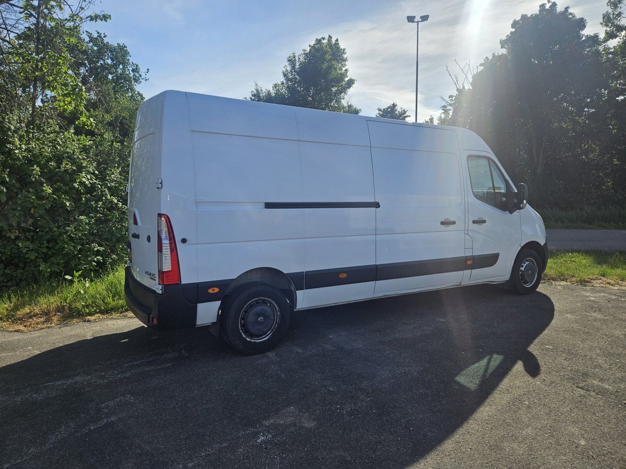 Opel Movano bestelbus wit